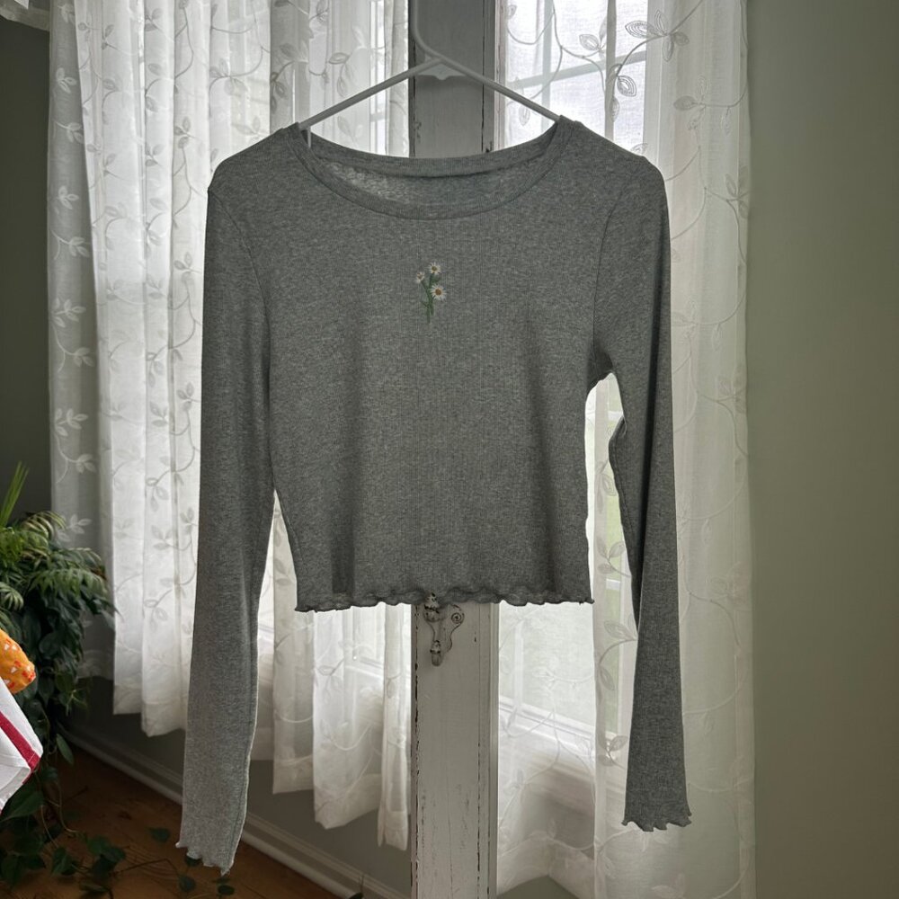 Grey Ribbed w/ Daisy Embriodery